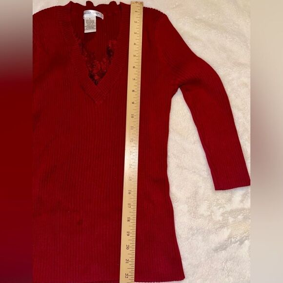 August Silk Women Sweater Size L Red V-Neck Lace Trim ¾ Sleeves Pullover - Picture 4 of 6